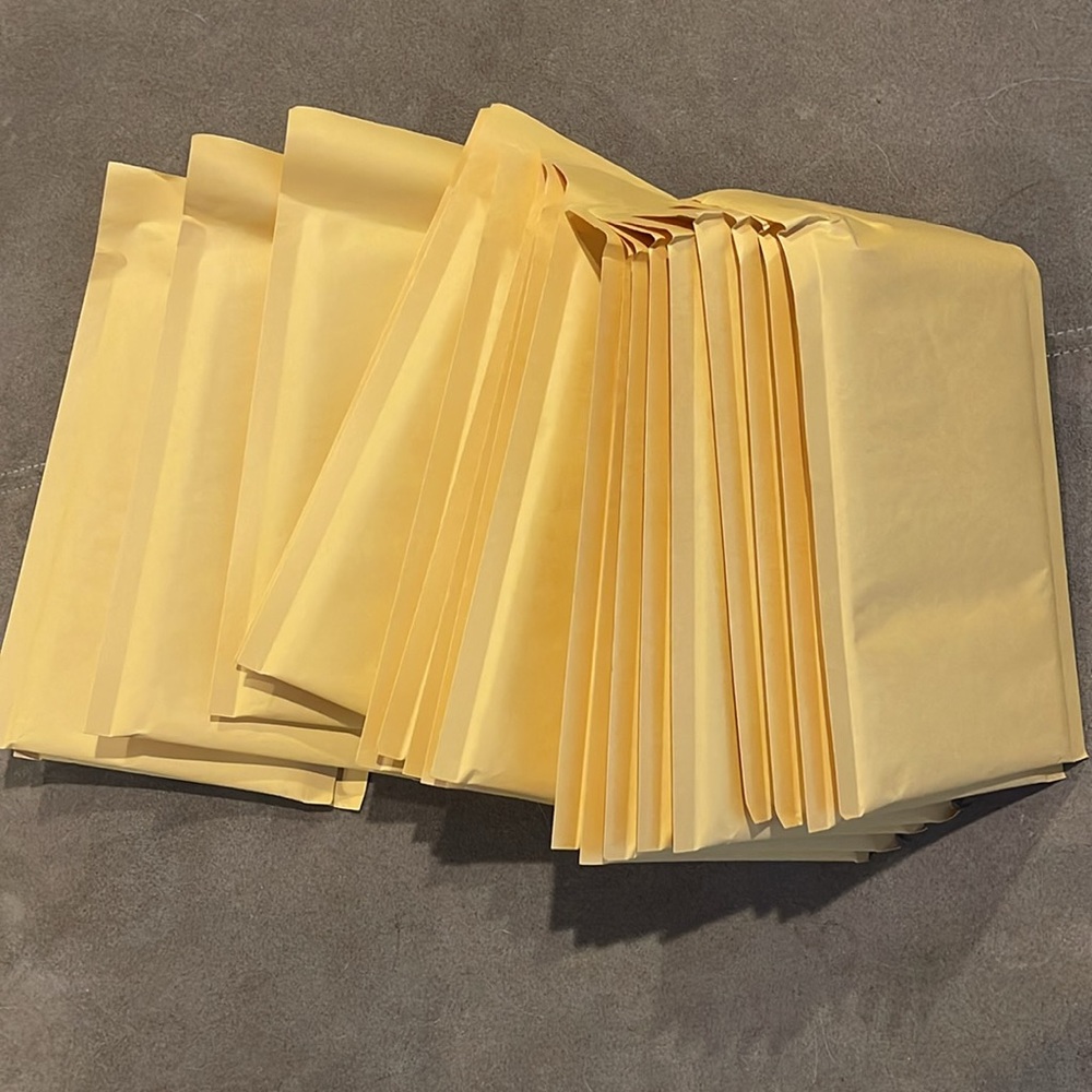 20 Premium Yellow Padded Mailer Envelopes - Pack of 20 - Picture 2 of 5